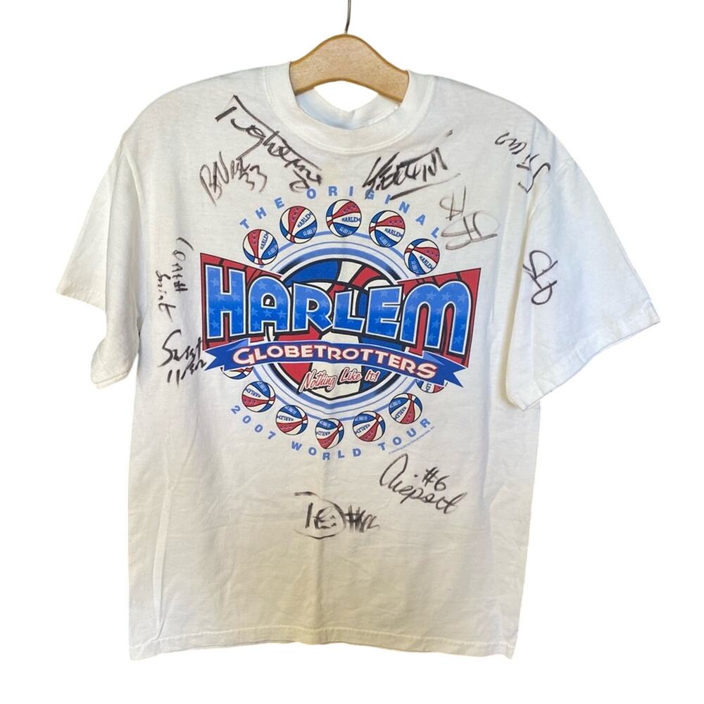 Harlem Globetrotters 2007 world tour signed autographed white T-Shirt Medium